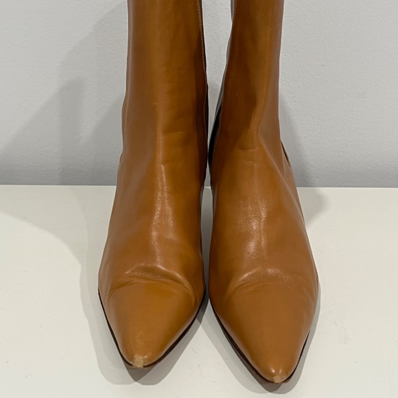 MANOLO BLAHNIK Camel Leather Pointed Toe Kitten Heel Ankle Bootie EU38 US 8 - Picture 3 of 11